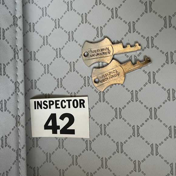 Vintage American Tourister Make Up/ Travel Hard Case Luggage - Picture 9 of 10